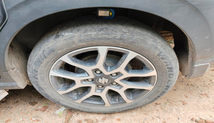 2024 Maruti XL6 ALPHA MT, Petrol, Manual, 69,854 km, tyre
