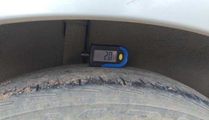 2010 Maruti Swift VXI, Petrol, Manual, 1,73,912 km, tyre