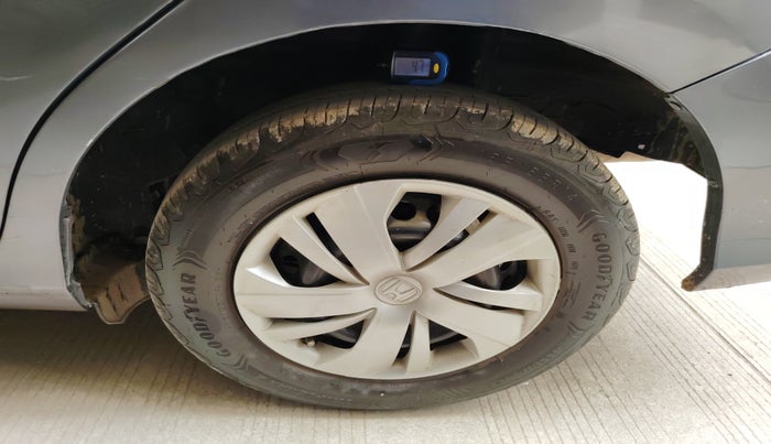 2021 Honda Amaze 1.2L I-VTEC S, Petrol, Manual, 84,482 km, tyre