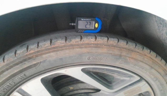 2021 Hyundai AURA SX 1.2, Petrol, Manual, 34,506 km, tyre