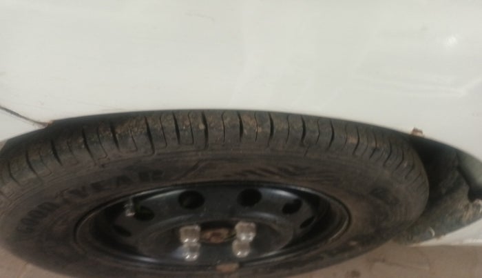 2010 Hyundai i10 SPORTZ 1.2 AT, Petrol, Automatic, 1,29,613 km, tyre