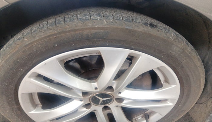 2011 Mercedes Benz E Class E 350 CDI AVANTGARDE, Diesel, Automatic, 76,559 km, tyre