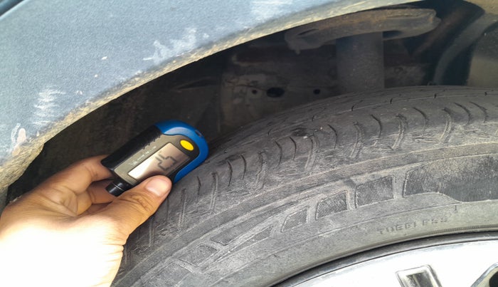 2018 Tata NEXON XM DIESEL, Diesel, Manual, 2,00,563 km, tyre
