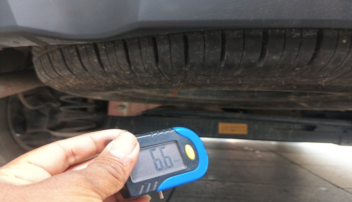 2020 Tata Harrier XZA PLUS 2.0L, Diesel, Automatic, 72,887 km, tyre