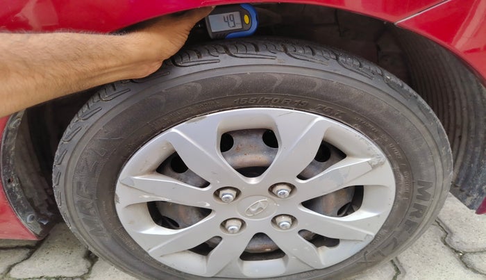 2015 Hyundai Eon SPORTZ, Petrol, Manual, 86,581 km, tyre