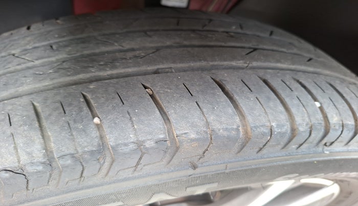 2023 Skoda SLAVIA STYLE 1.0L TSI AT, Petrol, Automatic, 29,000 km, tyre