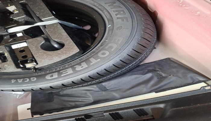 2023 Skoda SLAVIA STYLE 1.0L TSI AT, Petrol, Automatic, 29,000 km, tyre