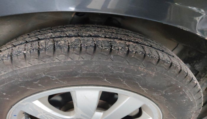 2014 Maruti Ritz ZXI, Petrol, Manual, 40,133 km, tyre