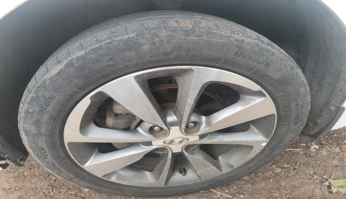 2016 Hyundai Elite i20 ASTA 1.4 CRDI (O), Diesel, Manual, 1,59,685 km, tyre