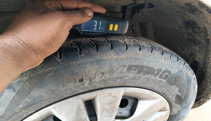 2012 Maruti Swift Dzire VXI, Petrol, Manual, 1,45,007 km, tyre