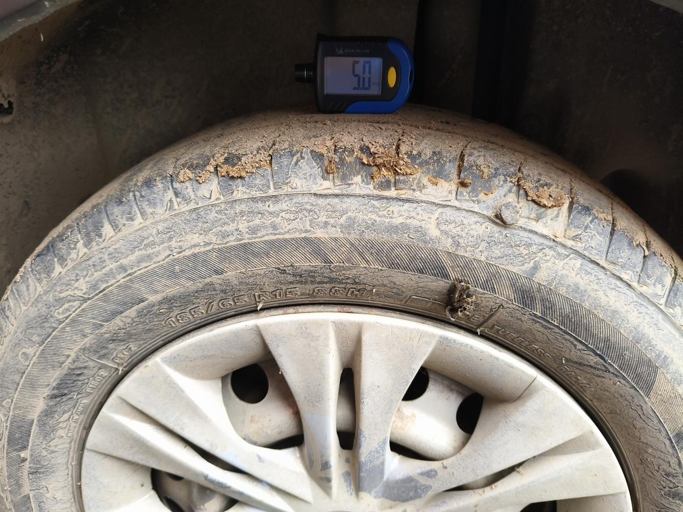2014 Maruti Ertiga VDI, Diesel, Manual, 1,54,189 km, tyre