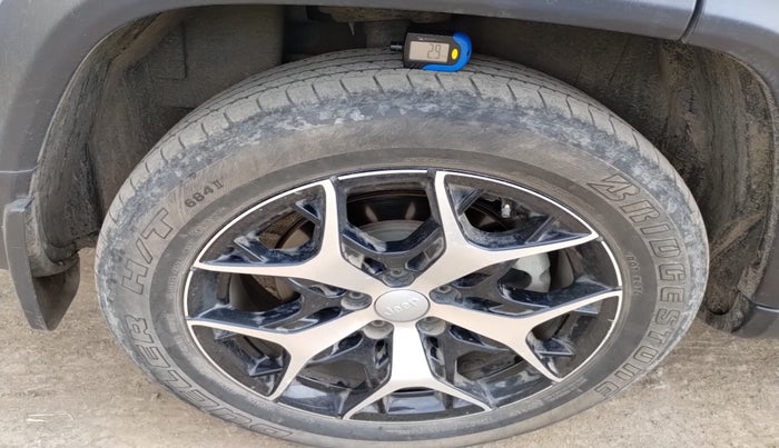 2023 Jeep MERIDIAN LIMITED (O) 4X2 MT, Diesel, Manual, 32,914 km, tyre