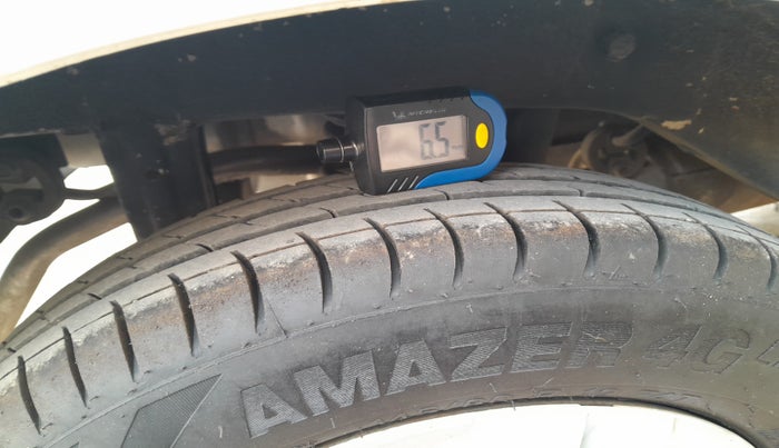 2019 Maruti Alto LXI CNG, Petrol, Manual, 65,980 km, tyre