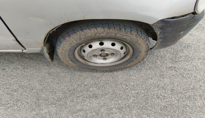 2011 Maruti Alto LXI, Petrol, Manual, 57,684 km, tyre