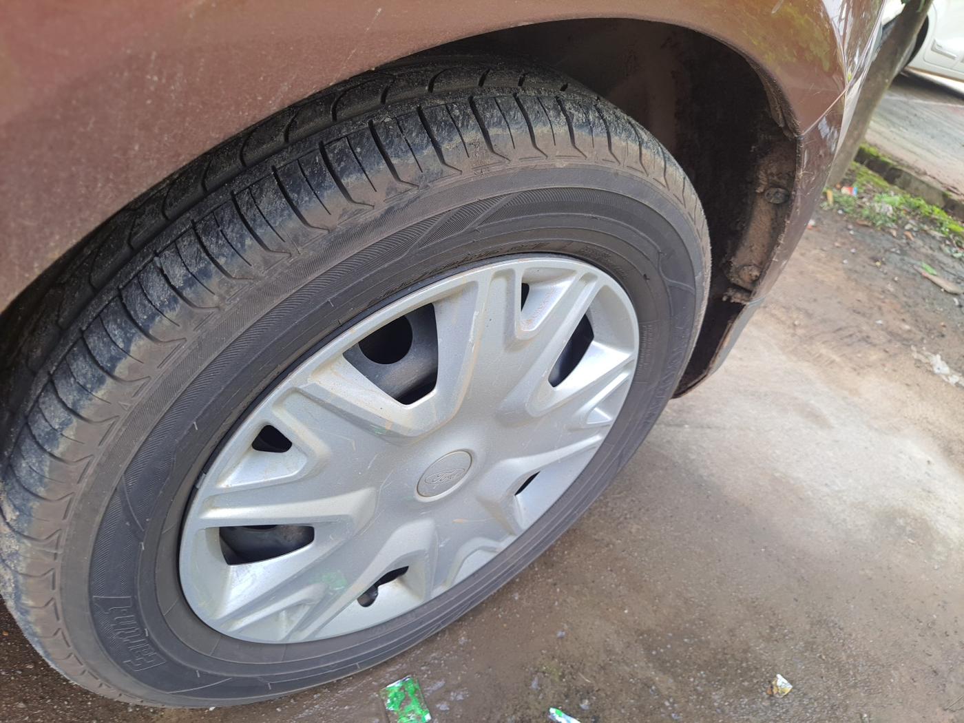 2018 Ford Ecosport TREND+ 1.5L DIESEL, Diesel, Manual, 1,01,310 km, tyre