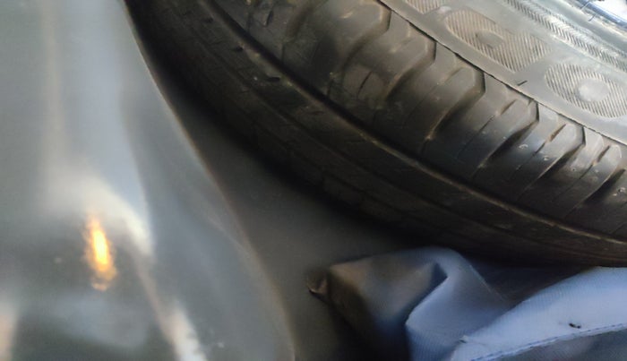 2020 Maruti Dzire ZXI Plus AMT, Petrol, Automatic, 98,063 km, tyre