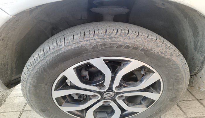 2017 Nissan Terrano XV D PREMIUM AMT, Diesel, Automatic, 76,584 km, tyre