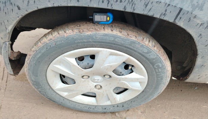 2024 Renault Kwid RXL(O) 1.0L, Petrol, Manual, 8,056 km, tyre