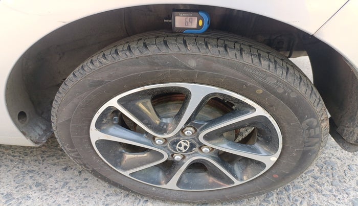 2017 Hyundai Grand i10 ASTA 1.2 KAPPA VTVT, Petrol, Manual, 52,083 km, tyre