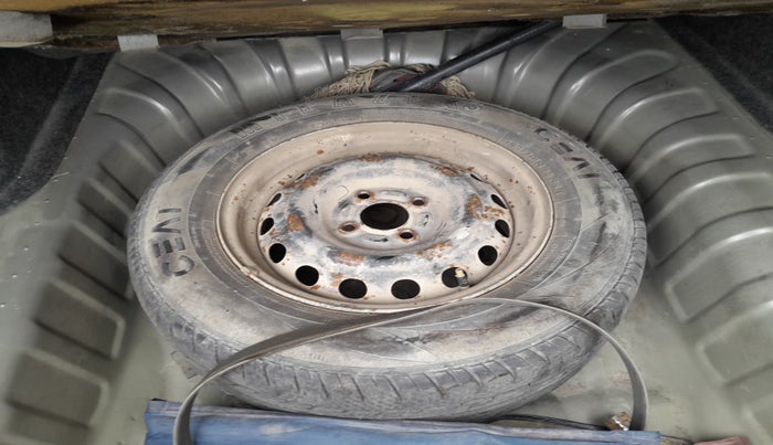2012 Nissan Sunny XL, Petrol, Manual, 92,315 km, tyre
