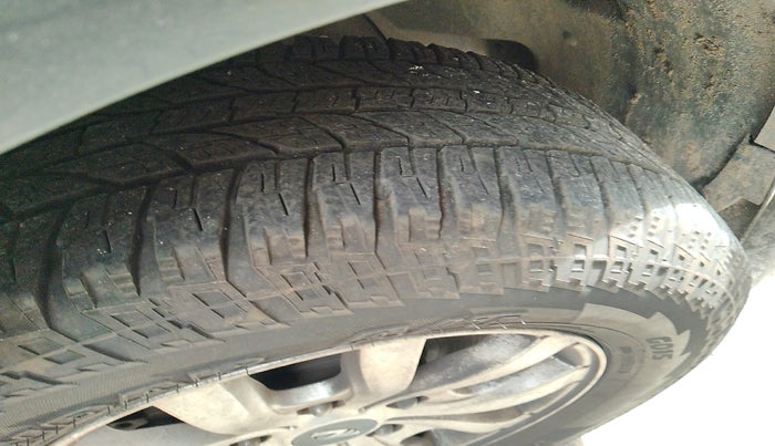 2016 Mahindra XUV500 W10, Diesel, Manual, 98,338 km, tyre