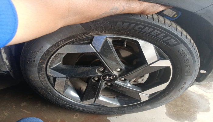 2021 Hyundai ALCAZAR 1.5 SIGNATURE (O) AT 6STR, Diesel, Automatic, 56,841 km, tyre