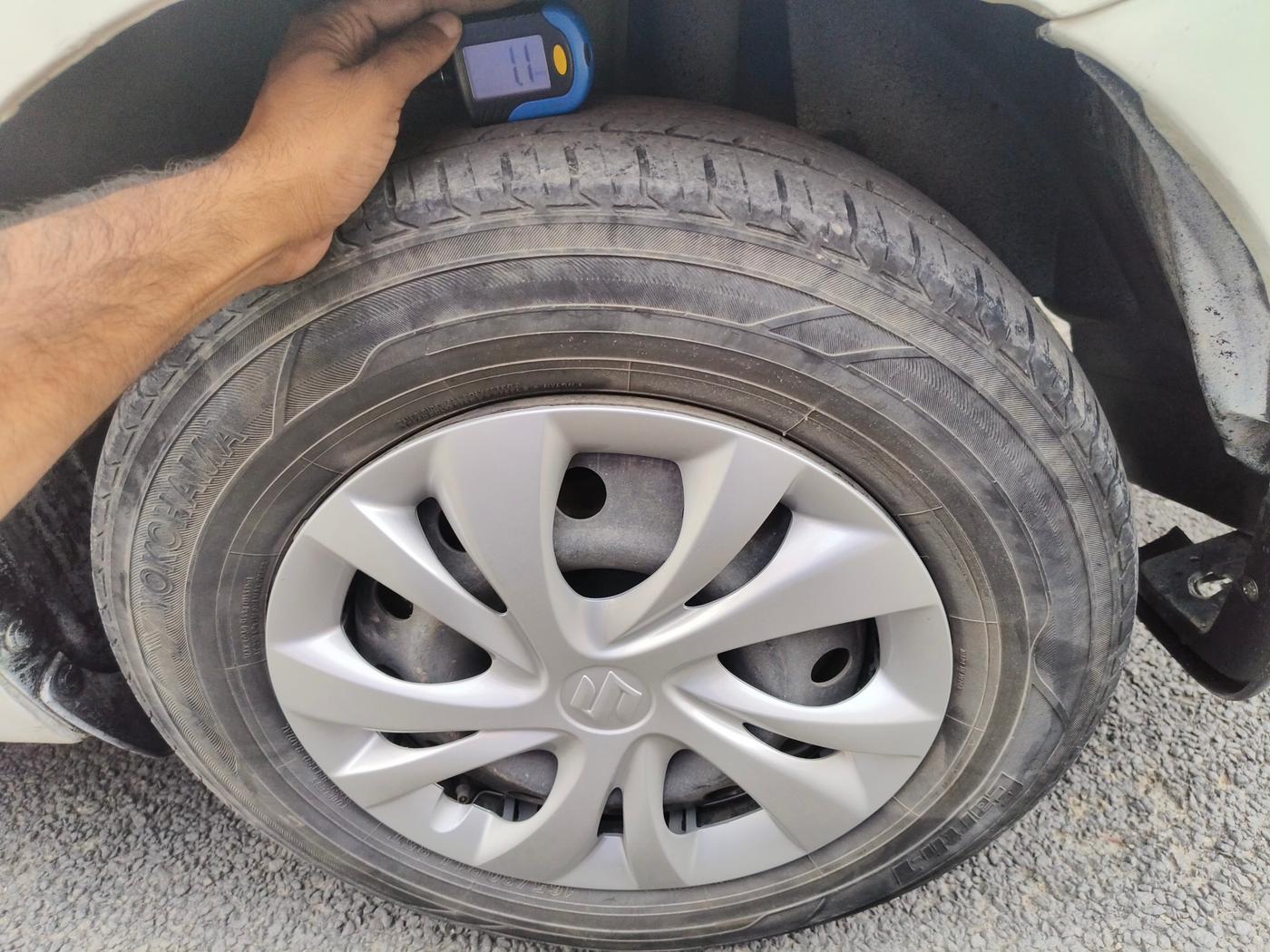 2018 Maruti Dzire VDI, Diesel, Manual, 66,000 km, tyre