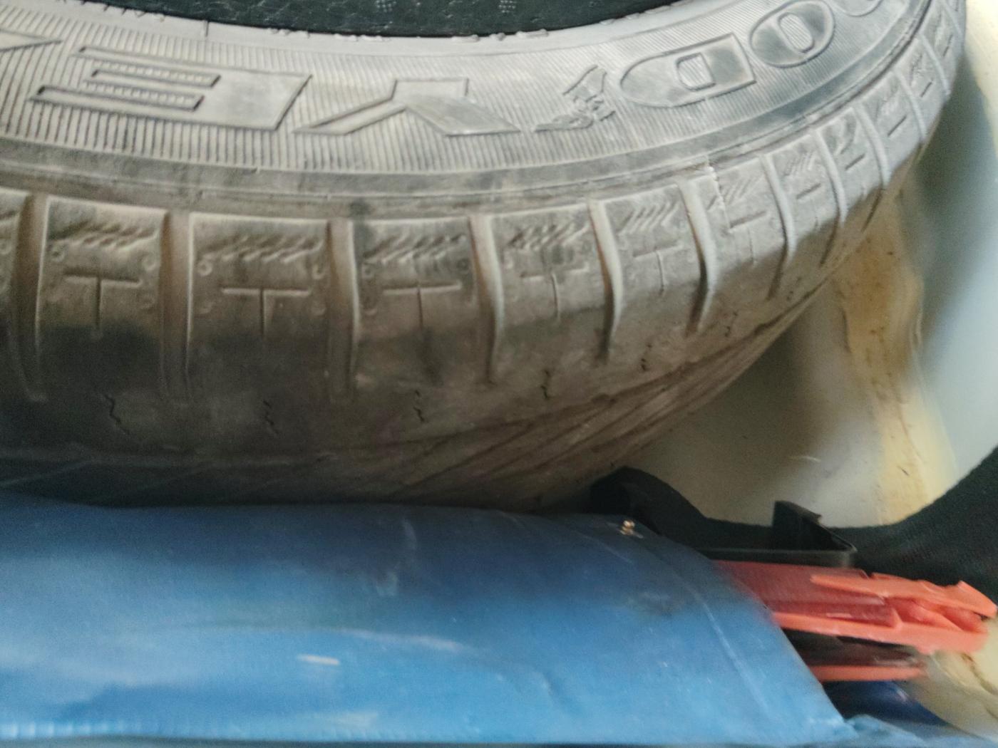 2018 Maruti Celerio ZXI AMT, Petrol, Automatic, 59,228 km, tyre