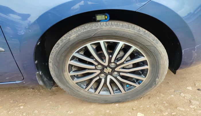2017 Maruti Dzire VXI, Petrol, Manual, 87,116 km, tyre