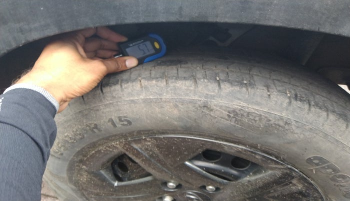 2023 Hyundai VENUE S 1.2, Petrol, Manual, 28,314 km, tyre