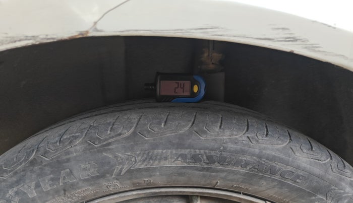 2012 Ford Figo ZXI 1.4 DIESEL, Diesel, Manual, 1,06,269 km, tyre