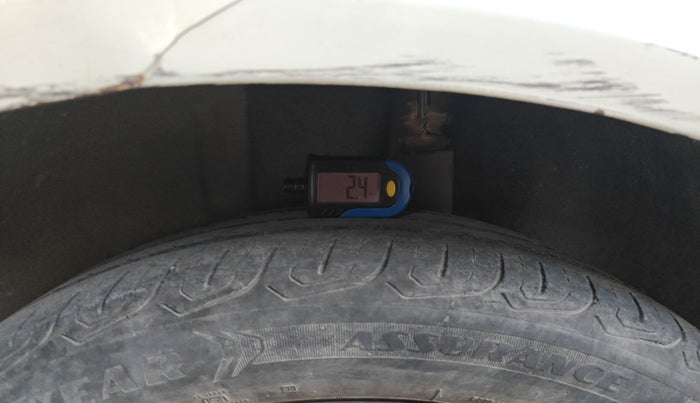 2012 Ford Figo ZXI 1.4 DIESEL, Diesel, Manual, 1,06,269 km, tyre