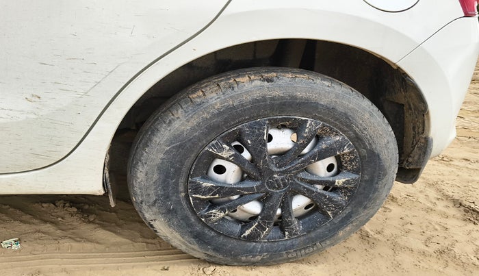 2020 Maruti Swift LXI, Petrol, Manual, 77,222 km, tyre