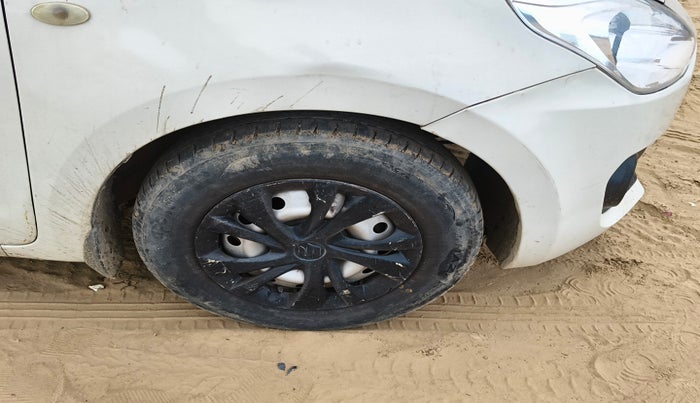2020 Maruti Swift LXI, Petrol, Manual, 77,222 km, tyre