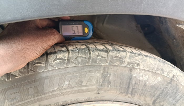 2018 Mahindra KUV 100 NXT K2+ D 6 STR, Diesel, Manual, 1,69,550 km, tyre