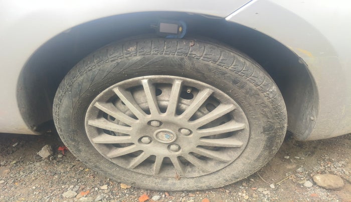 2012 Tata Indica Vista VX QUADRAJET, Diesel, Manual, 1,05,081 km, tyre