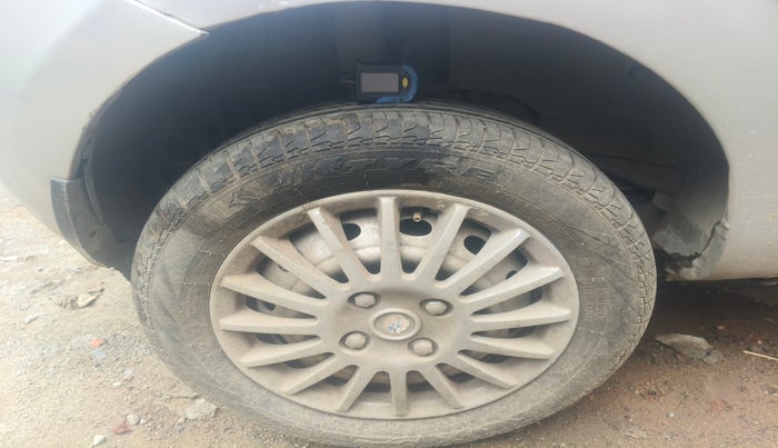 2012 Tata Indica Vista VX QUADRAJET, Diesel, Manual, 1,05,081 km, tyre