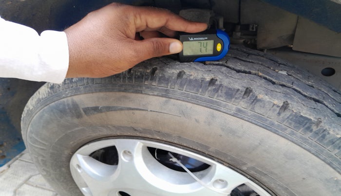 2019 Mahindra Bolero POWER PLUS SLX, Diesel, Manual, 1,00,364 km, tyre