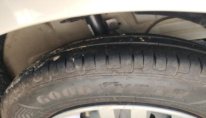 2018 Maruti Dzire VDI, Diesel, Manual, 77,606 km, tyre