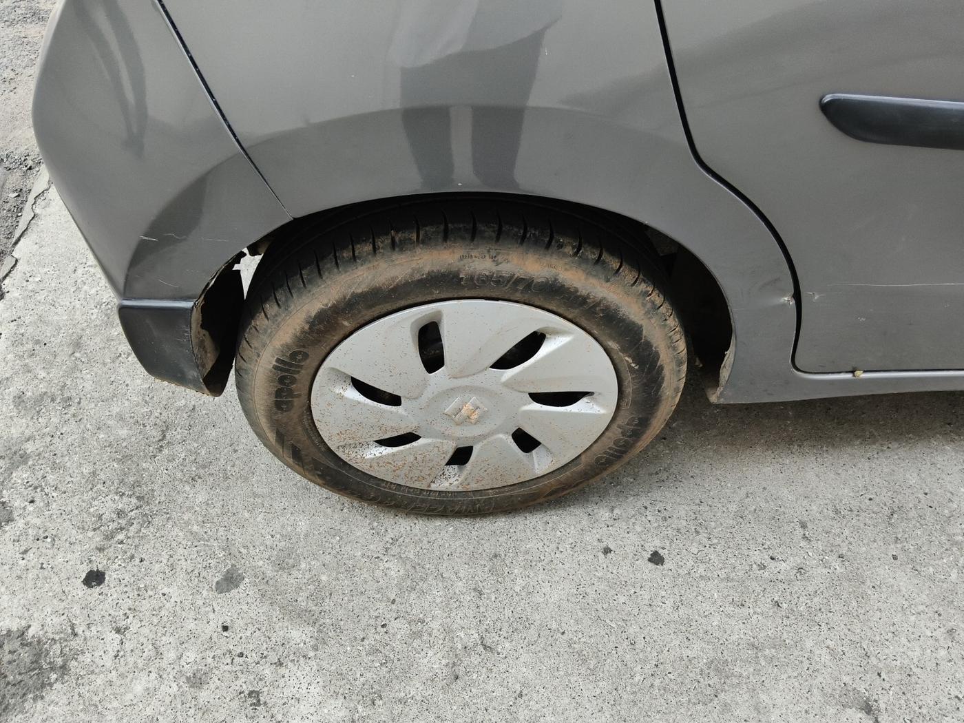 2016 Maruti Celerio VXI (O), Petrol, Manual, 90,000 km, tyre