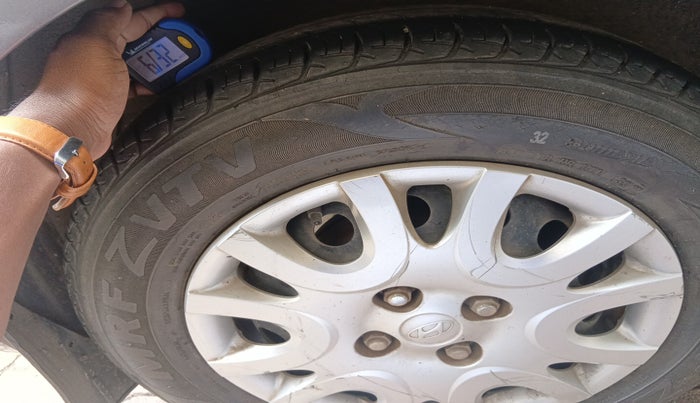 2011 Hyundai i20 MAGNA 1.2, Petrol, Manual, 68,216 km, tyre