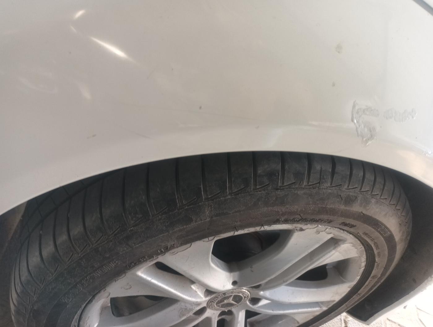 2011 Mercedes Benz C Class 200 CGI AVANTGARDE, Petrol, Automatic, 97,353 km, tyre