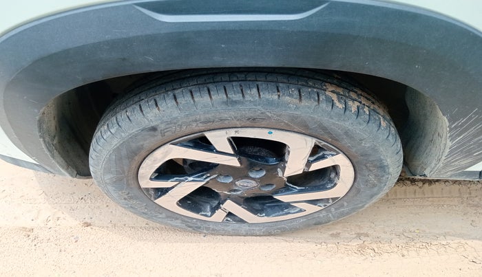 2021 Nissan MAGNITE XV MT, Petrol, Manual, 72,200 km, tyre