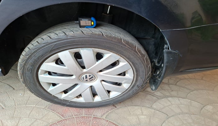 2015 Volkswagen Vento COMFORTLINE DIESEL 1.5, Diesel, Manual, 88,328 km, tyre