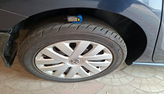 2015 Volkswagen Vento COMFORTLINE DIESEL 1.5, Diesel, Manual, 88,328 km, tyre