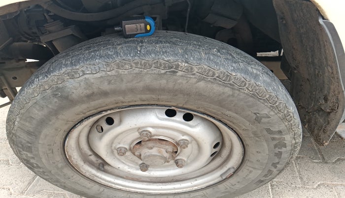 2018 Tata Sumo Gold EX, Diesel, Manual, 1,66,311 km, tyre