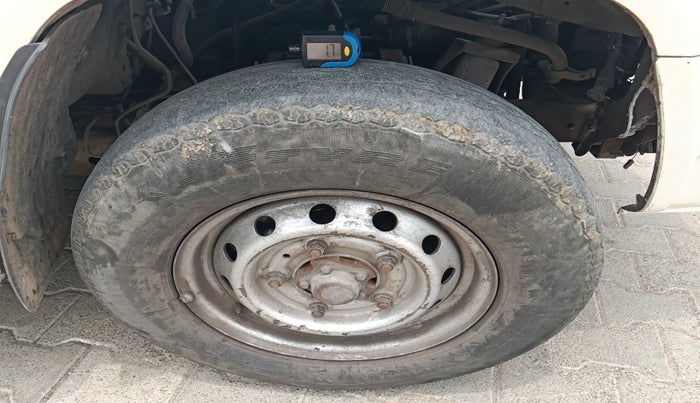 2018 Tata Sumo Gold EX, Diesel, Manual, 1,66,311 km, tyre