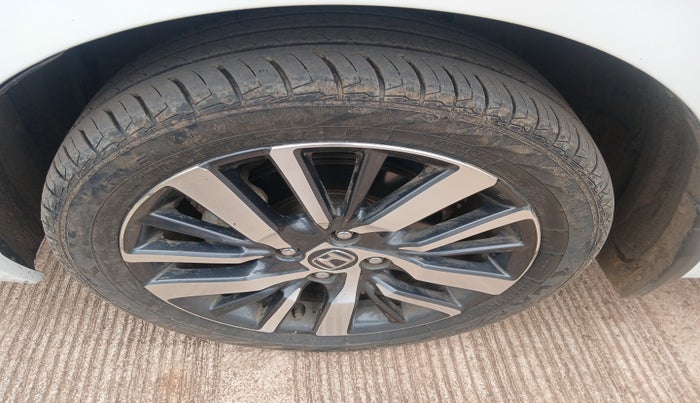 2021 Honda City 1.5L I-VTEC ZX, Petrol, Manual, 70,318 km, tyre