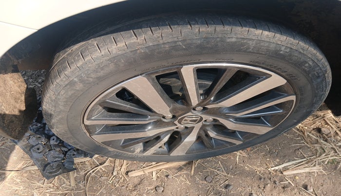 2021 Honda City 1.5L I-VTEC ZX, Petrol, Manual, 70,318 km, tyre