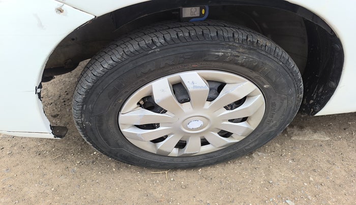 2011 Maruti Wagon R 1.0 LXI CNG, Petrol, Manual, 94,213 km, tyre